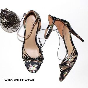 SALE‼️ | new | floral heeled sandal | size 10